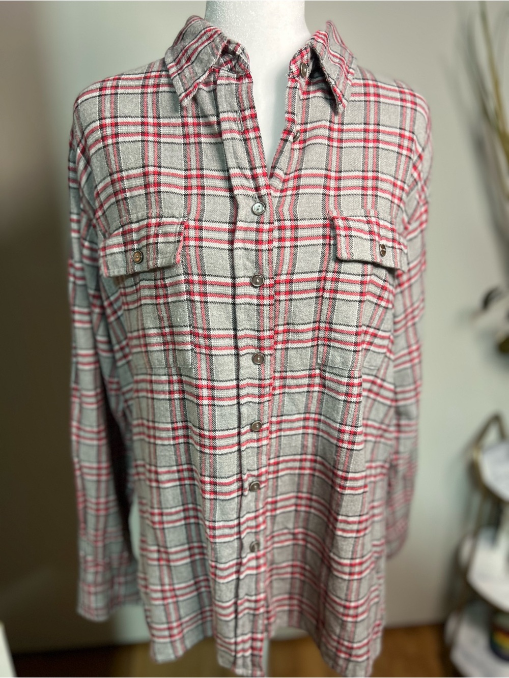 Faded Glory Gray and Red Plaid Flannel Button-Up Shirt